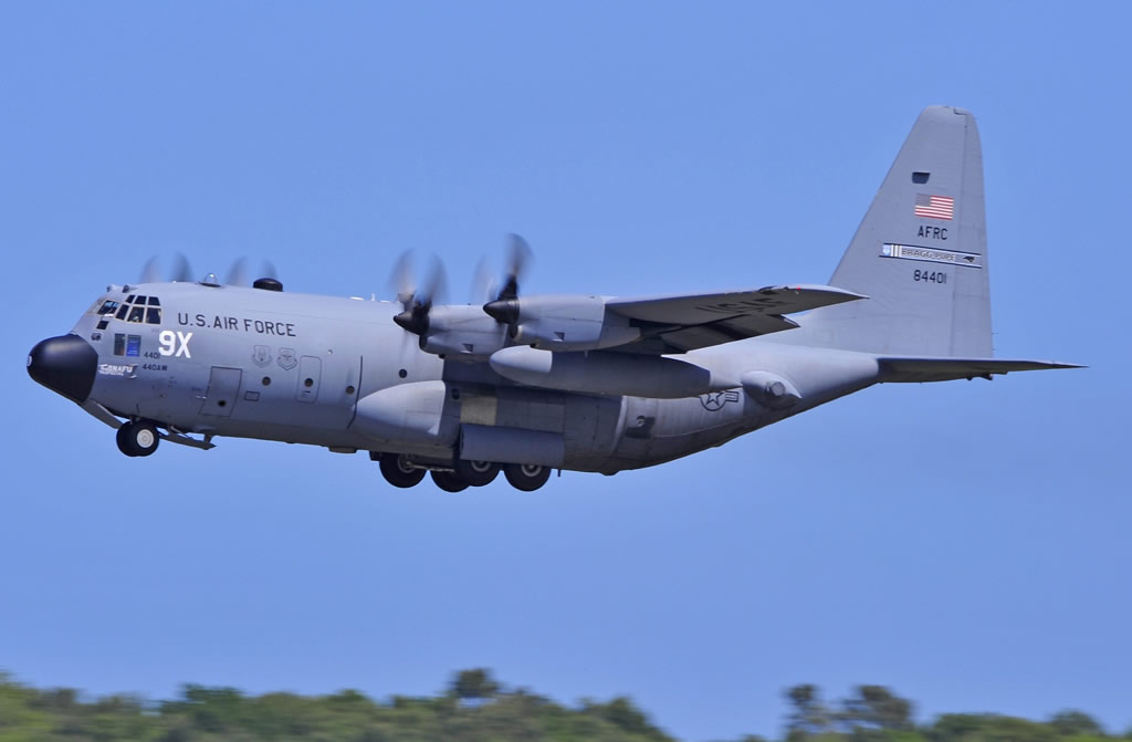 U.S. Air Force C-130H AFRC 84401 U.S. Air Force C-130H AFRC 84401